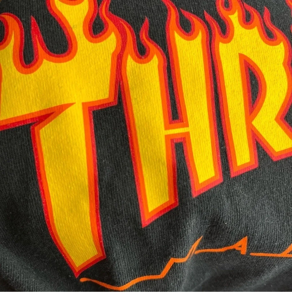 ASH | Black S 100% Cotton Thrasher Magazine Flame Logo Skater T Shirt - Picture 8 of 9